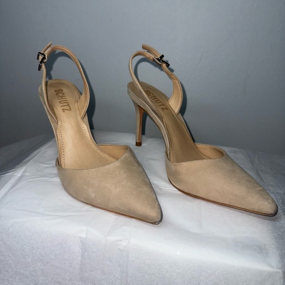 SCHUTZ Shoes - Nude Pointed Toe Slingback Pump